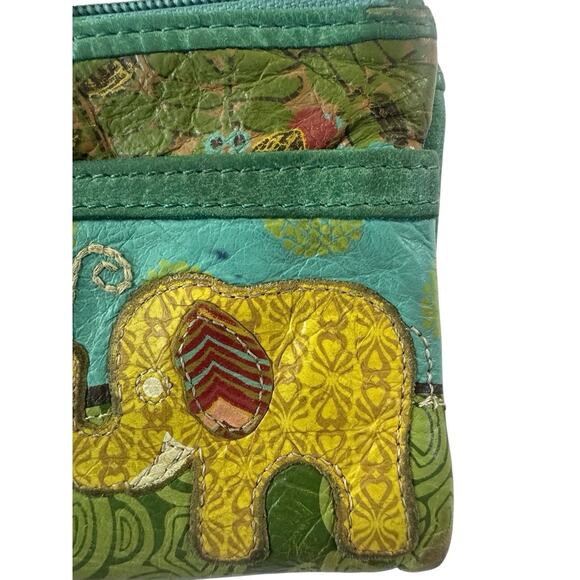 Vintage Womens Fossil Wallet Embroidered Leather Elephant FLAWS READ #5304 - Picture 3 of 15